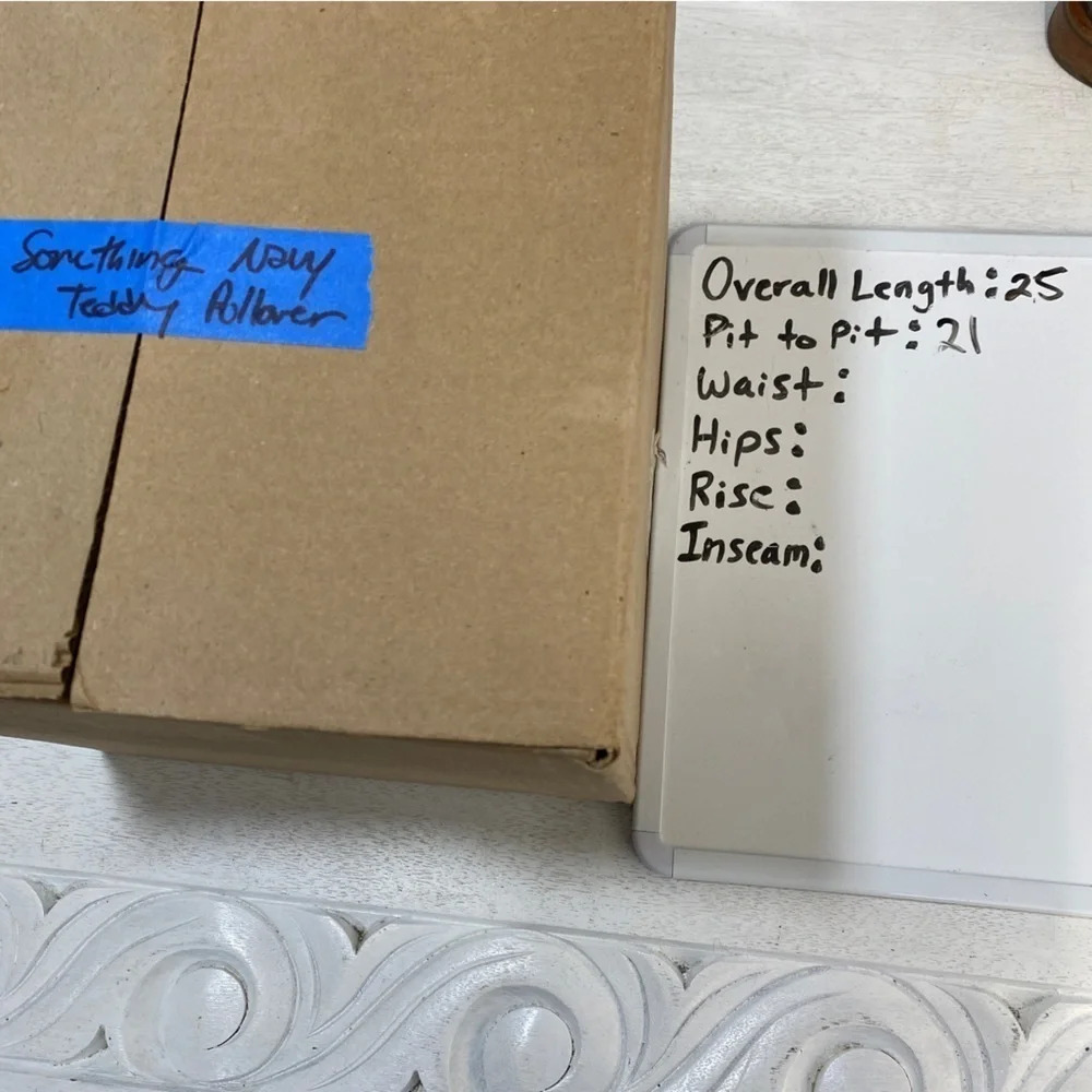 Something Navy Two-Tone Sherpa Pullover Jacket in Beige and Black - Picture 12 of 12